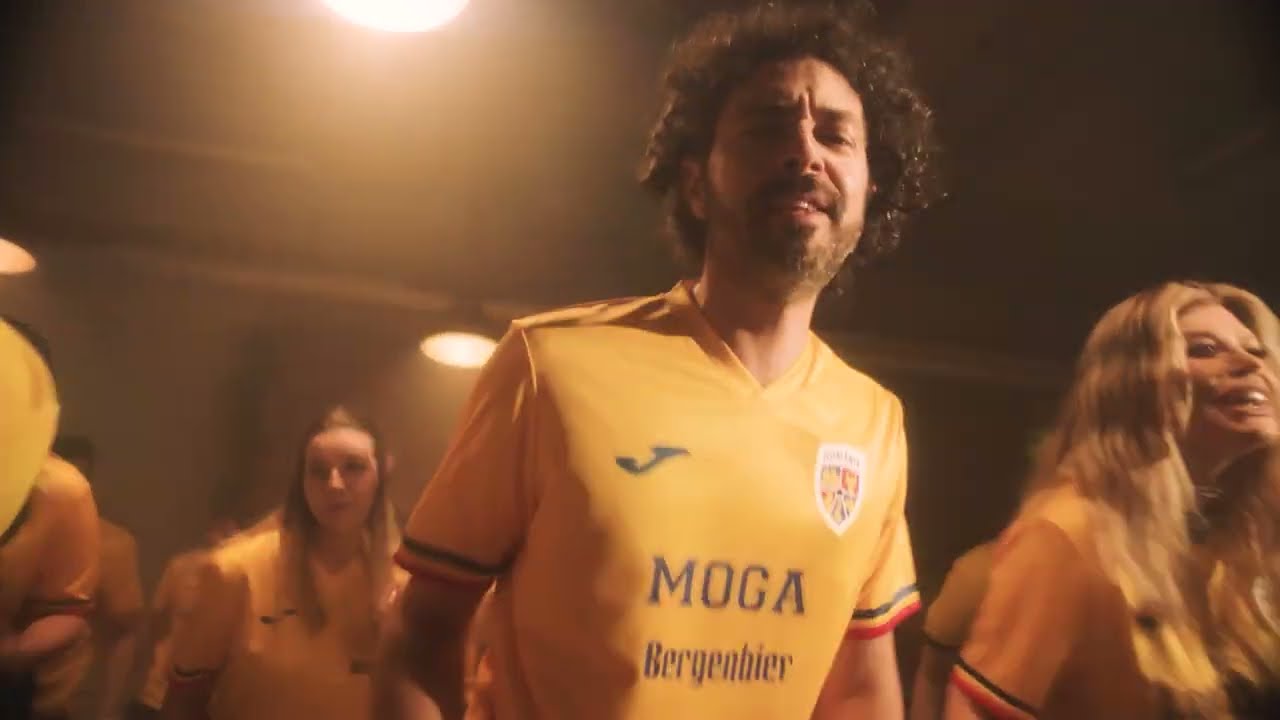 Loredana & Marius Moga feat. Ionuț Cercel - Hai, Rom&acirc;nia!