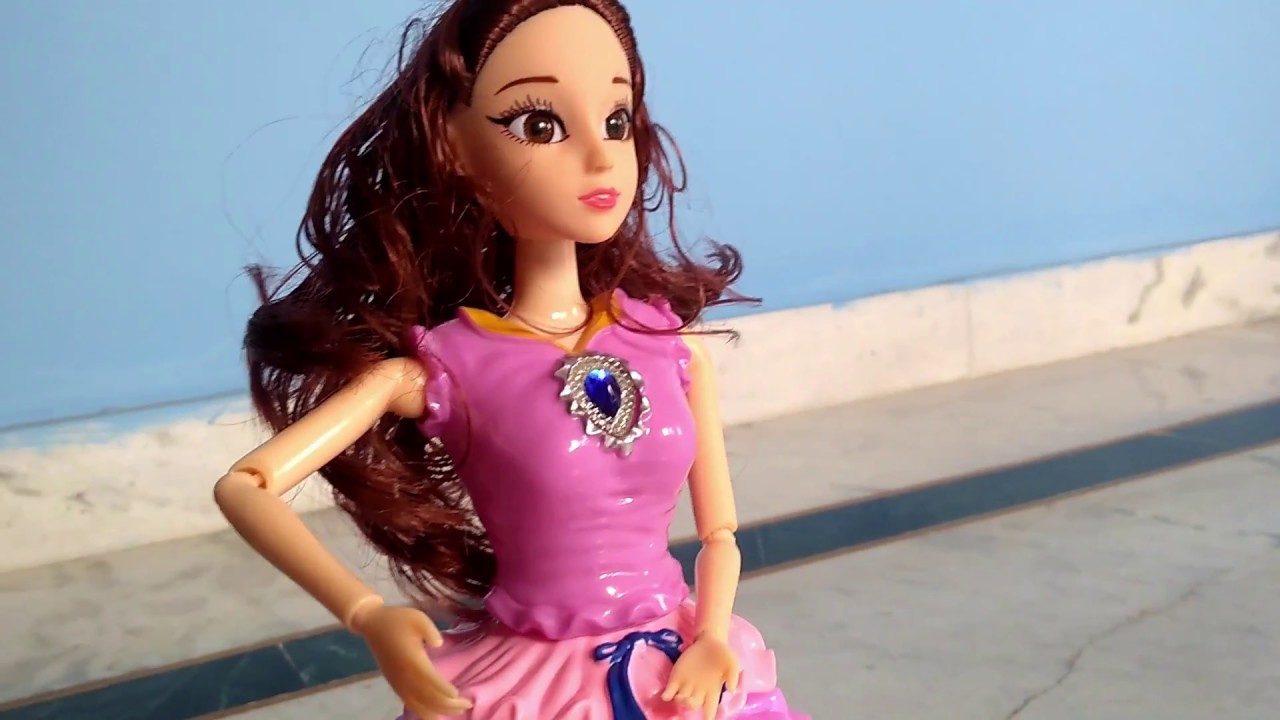 Princess Dancing Doll : Battery Operated