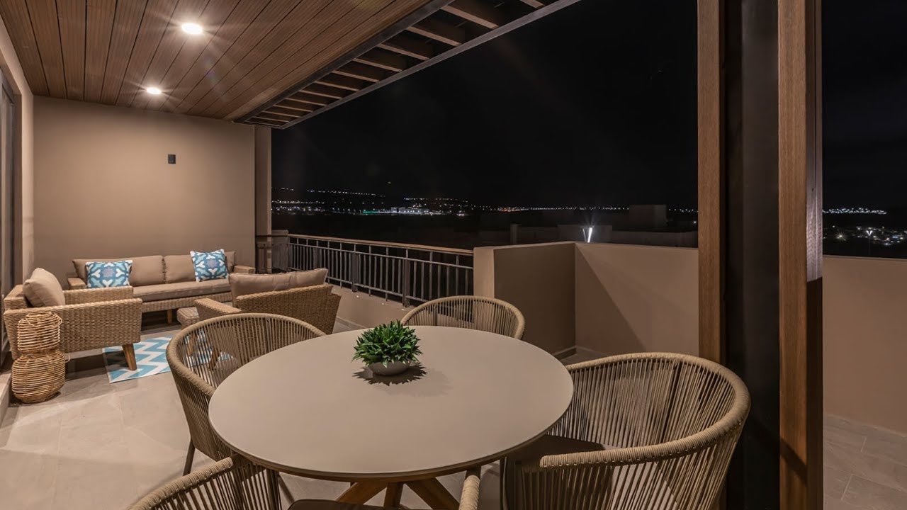Casa en venta 🏡 Lomas del Campanario Qro. B 📍 Sin roof $4,300,000 con Roof $ 5,200,000 Preventa