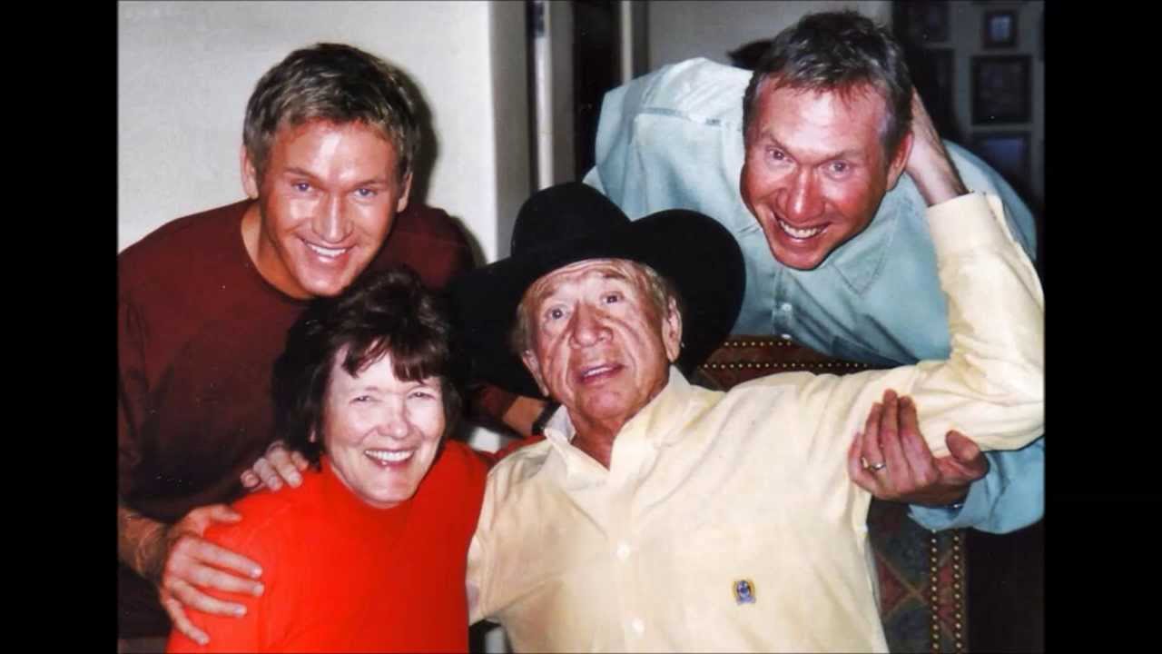 Buddy Alan Owens Inteview (Part 1 of 11) with Paul Edward Joyce on WRGW Radio (son of Buck Owens)