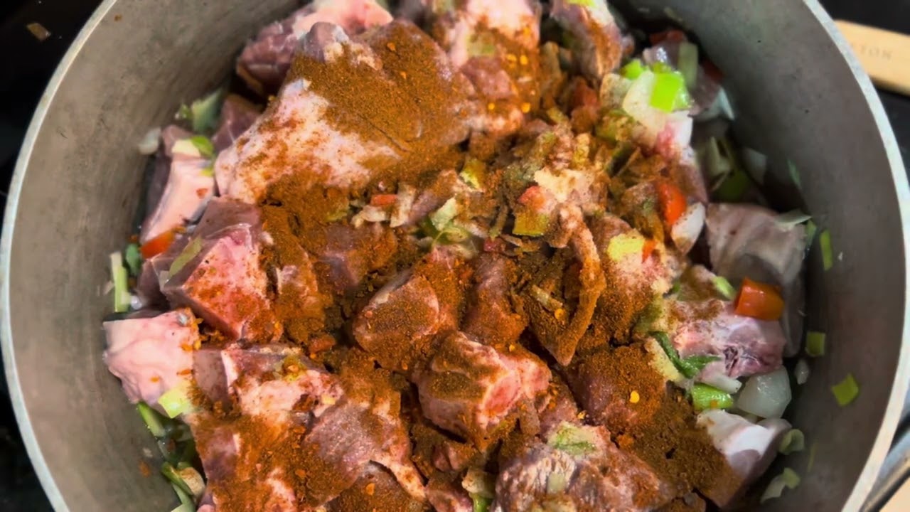 Hoy Cocinamos un Plato Típico Venezolano Maracucho, Chivo en Coco