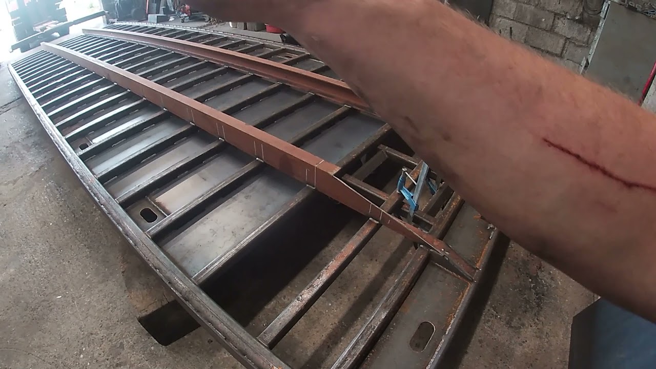 DAF LF tilt and slide recovery body build pt8
