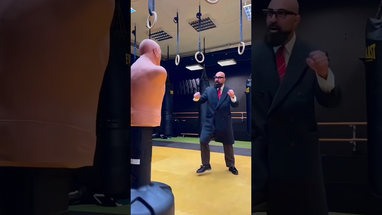 Looping Kick🦵💥 &bull; &bull; &bull; &bull; &bull; #Looping #kicks #fly #viralreels❤️ #tranding