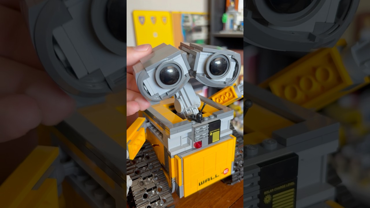 Lego WALL E is One of a Kind! 🪳🌌