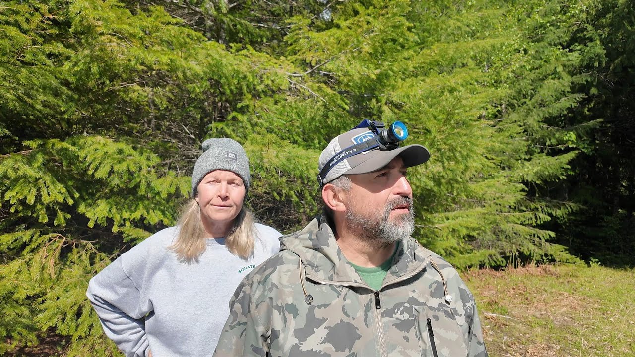 Searching  Southern Oregon Coastal mountain Range for Bigfoot/ Sasquatch hot spots outdoors.