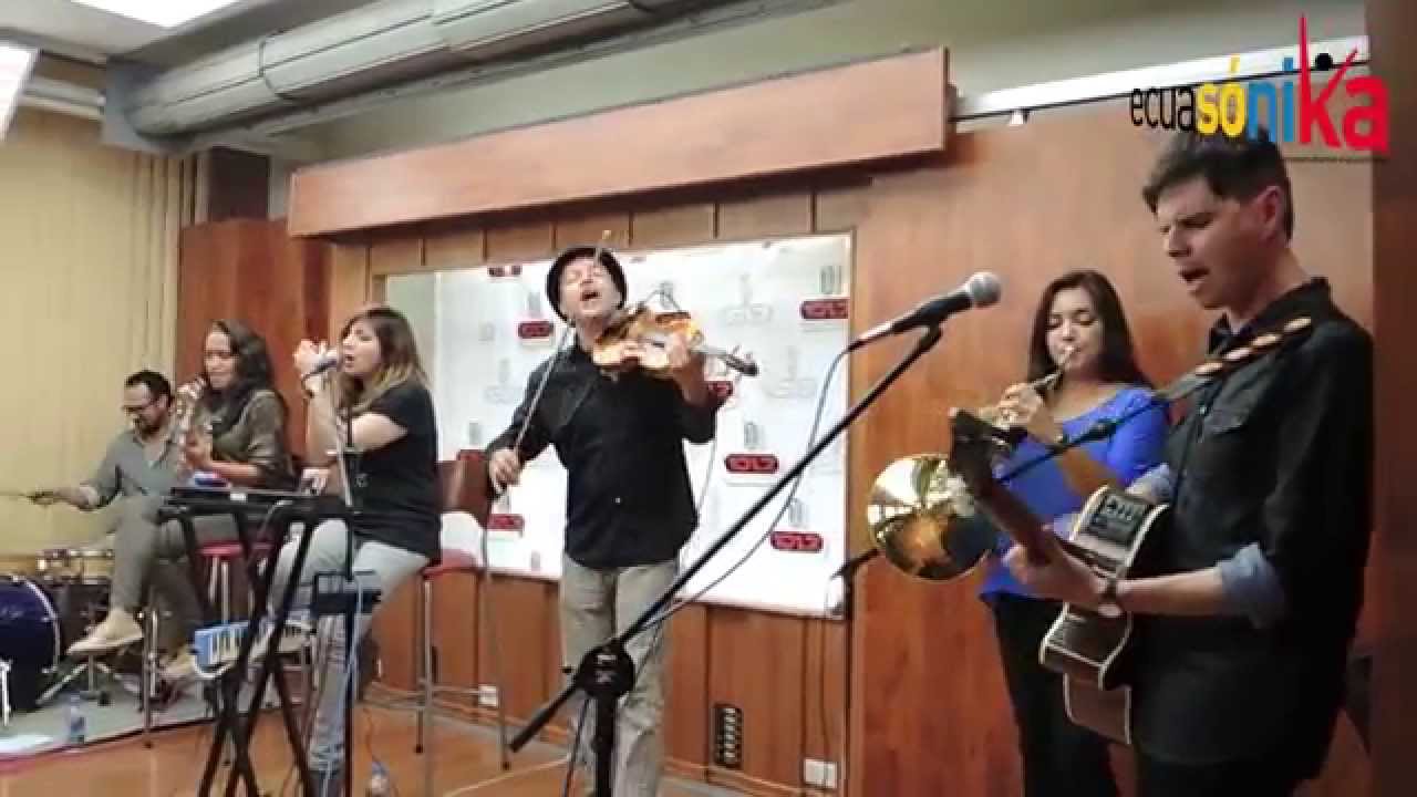 Mundos - Gorriones (en vivo en Ecuasónika)
