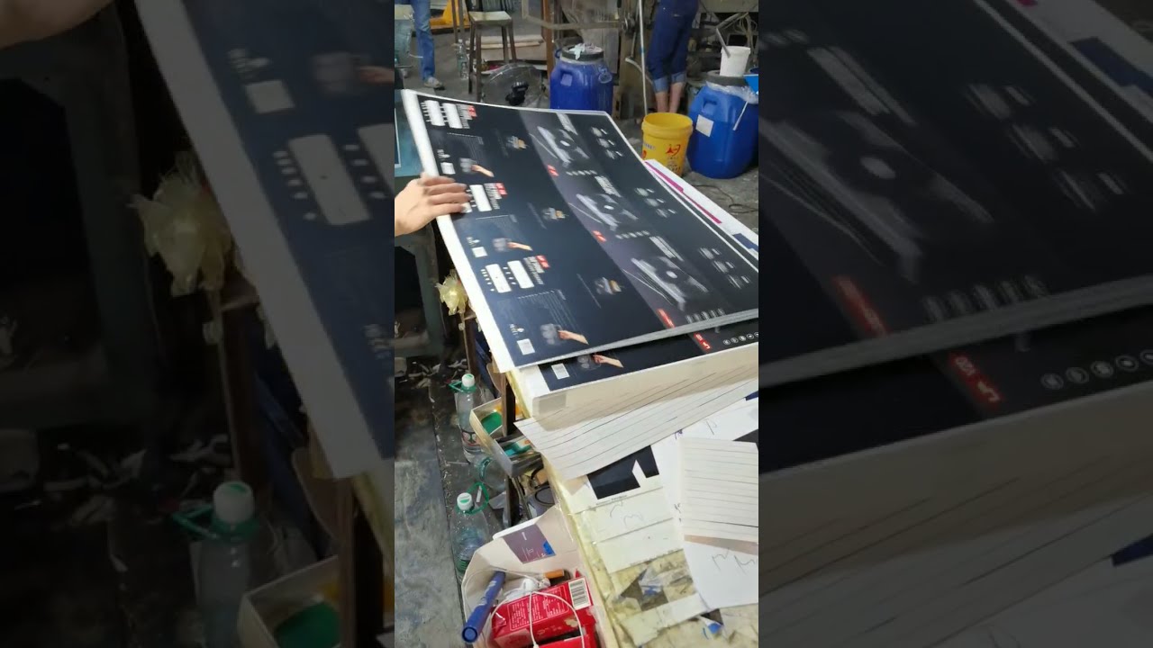 Spot UV Varnish Process in Paper Packaging Manufacturing