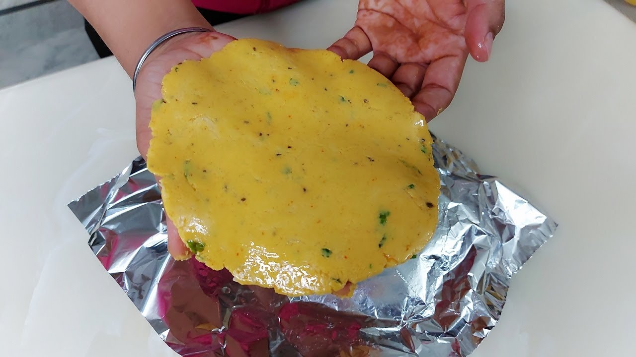 मक्की मूली का पराठा बनाने का सबसे आसान तरीका | Makki Mooli Paratha Recipe | Mooli Ka Paratha