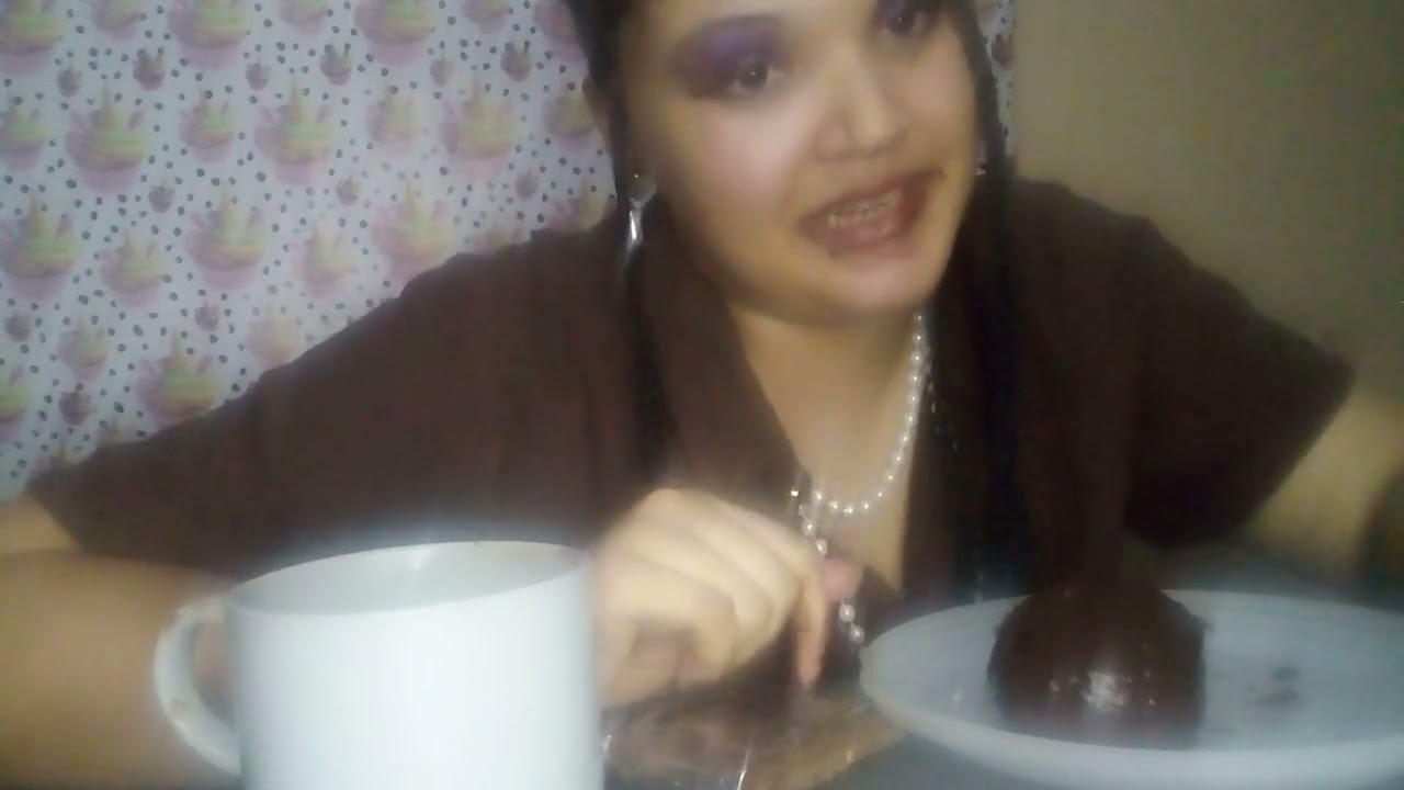 Coffee with chocolate cupcake and Cadbury slab chocolate 🍫☕