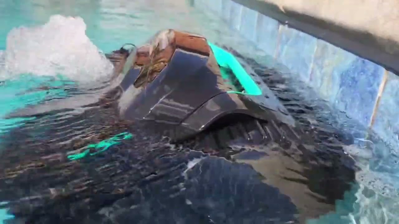 WYBOT C2 Pool Robot Cleaner Review