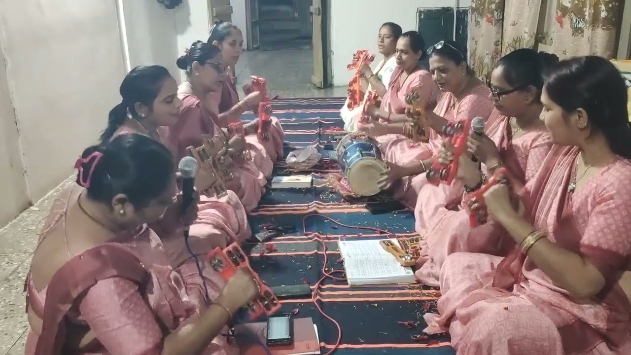 🙏 સરસ...ભજન માં ઠોલ વાગે... 🌹લખેલુ છે )# satsang bhajan @geeta_patel930 