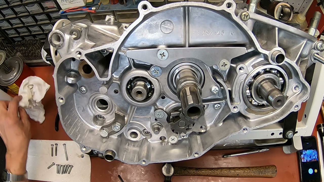 75 Suzuki TS250 engine case and clutch install