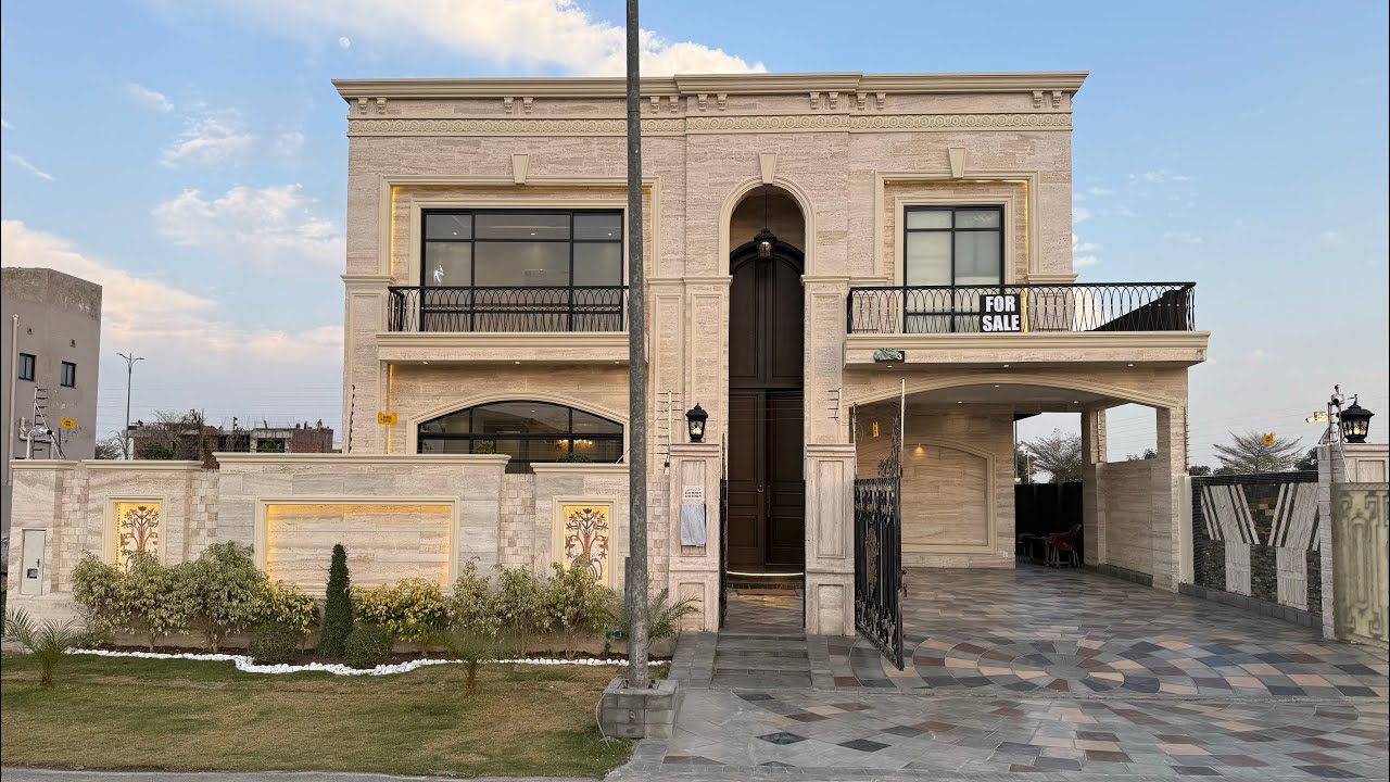 1 kanal classic house for sale in DHA Lahorw