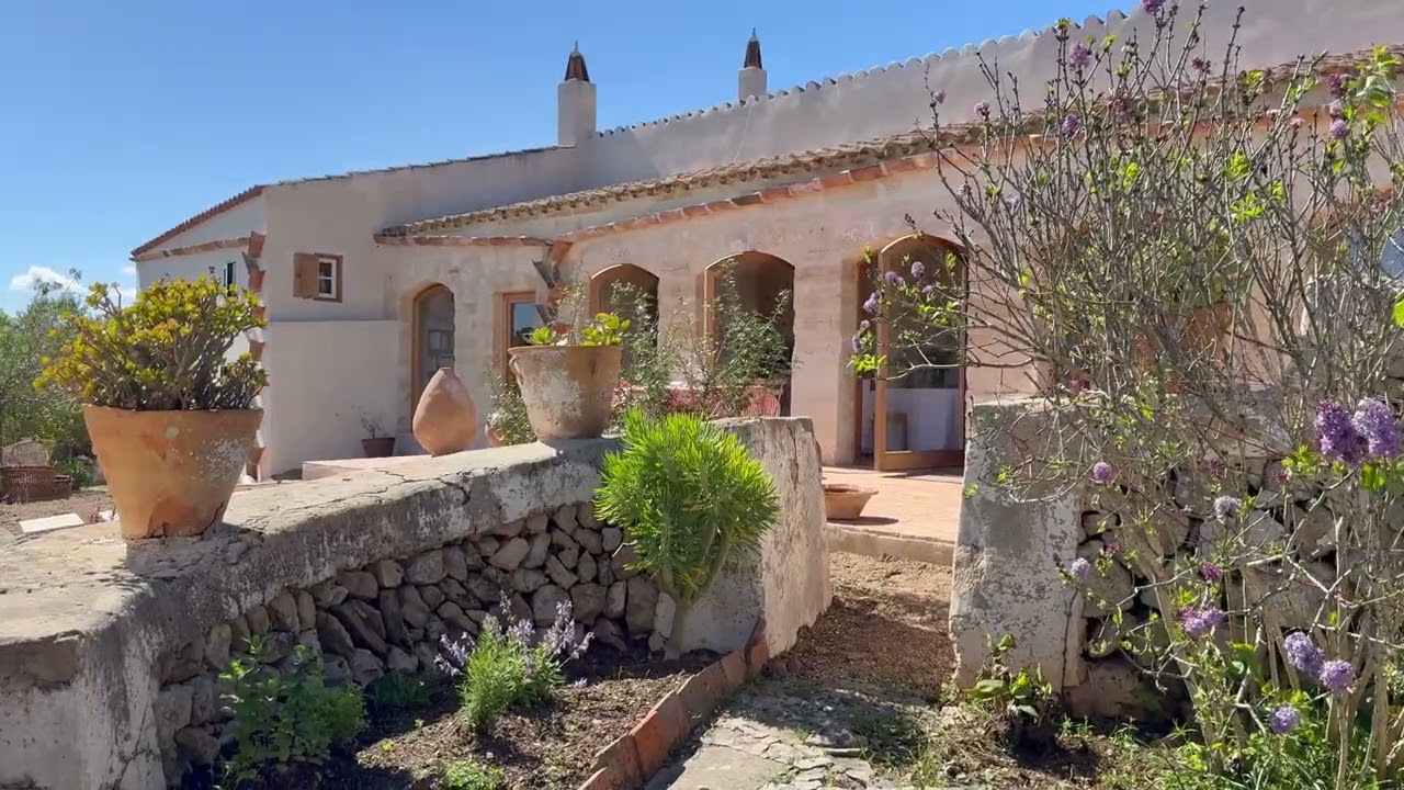 Luxury and tradition in an idyllic rural setting in Menorca