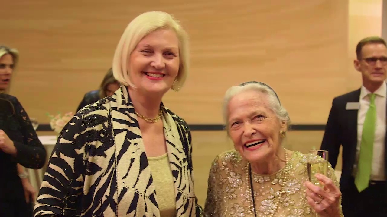Making Mainbocher: An Opening Night Gala