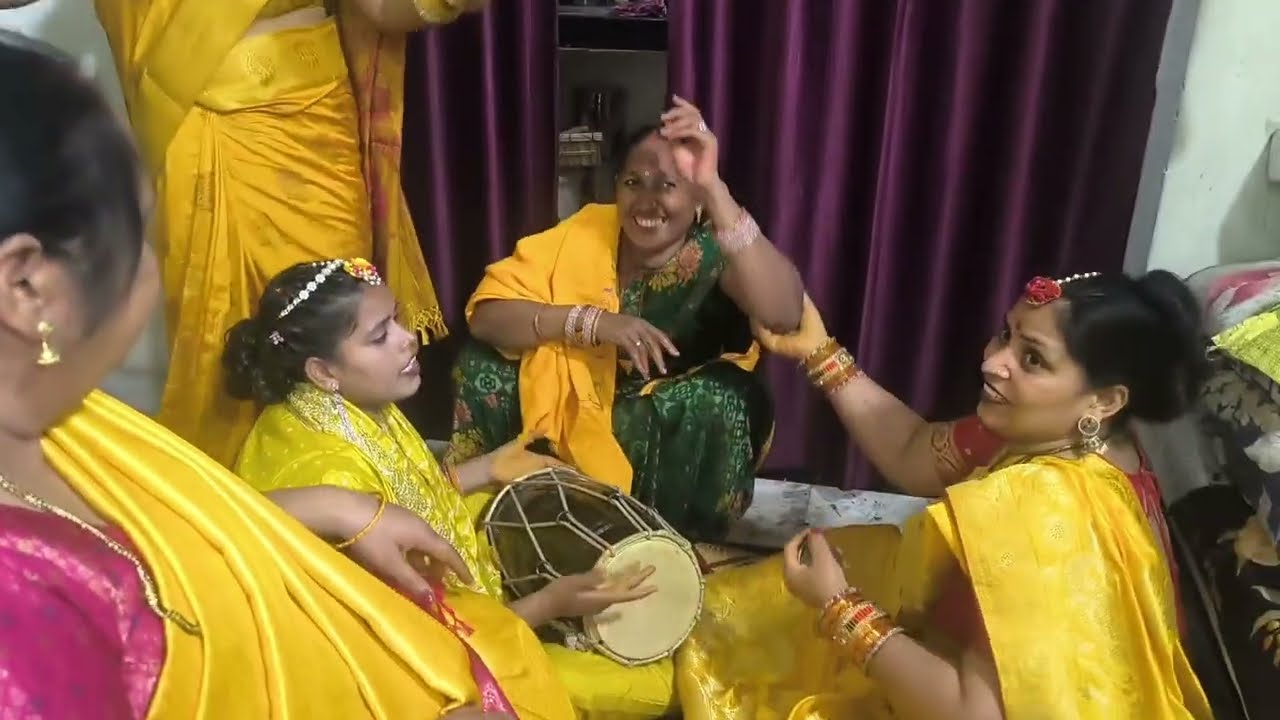 Indian Haldi dance Vlog 💛|| हल्दी पर क्या डांस की मम्मी🥳 #wedding @sandygupta56 