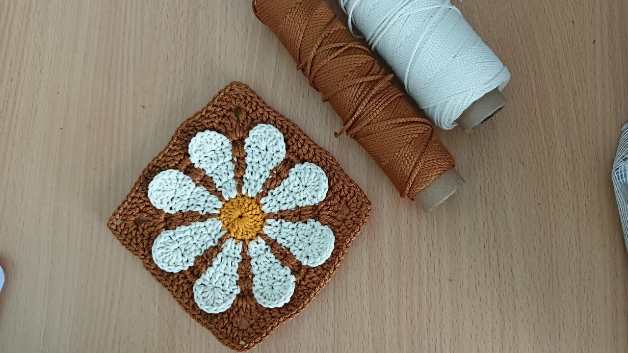 Móc ô hoa daisy bằng sợi dệt 