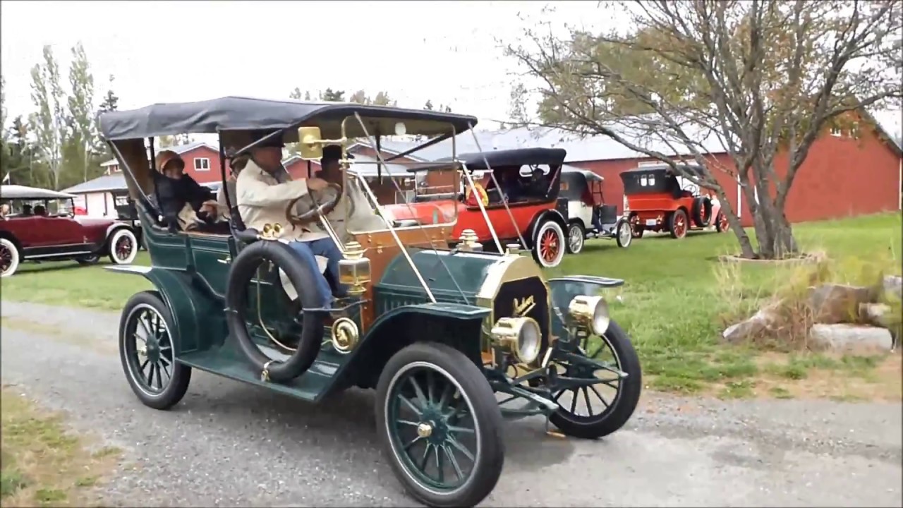 The Horseless Carriage Club Visited Bell's Studebaker Diner & Museum