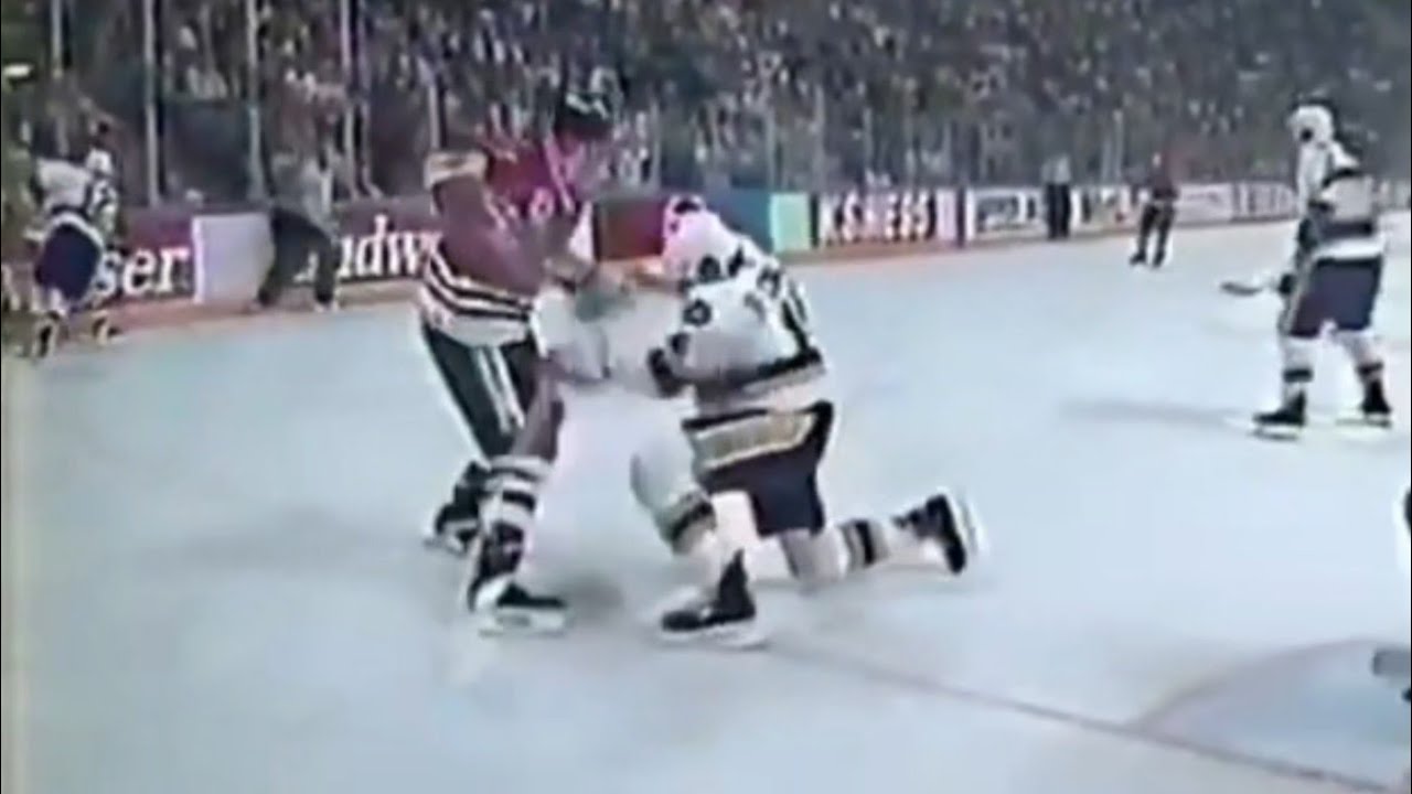Blackhawks - Blues rough stuff 12/26/91