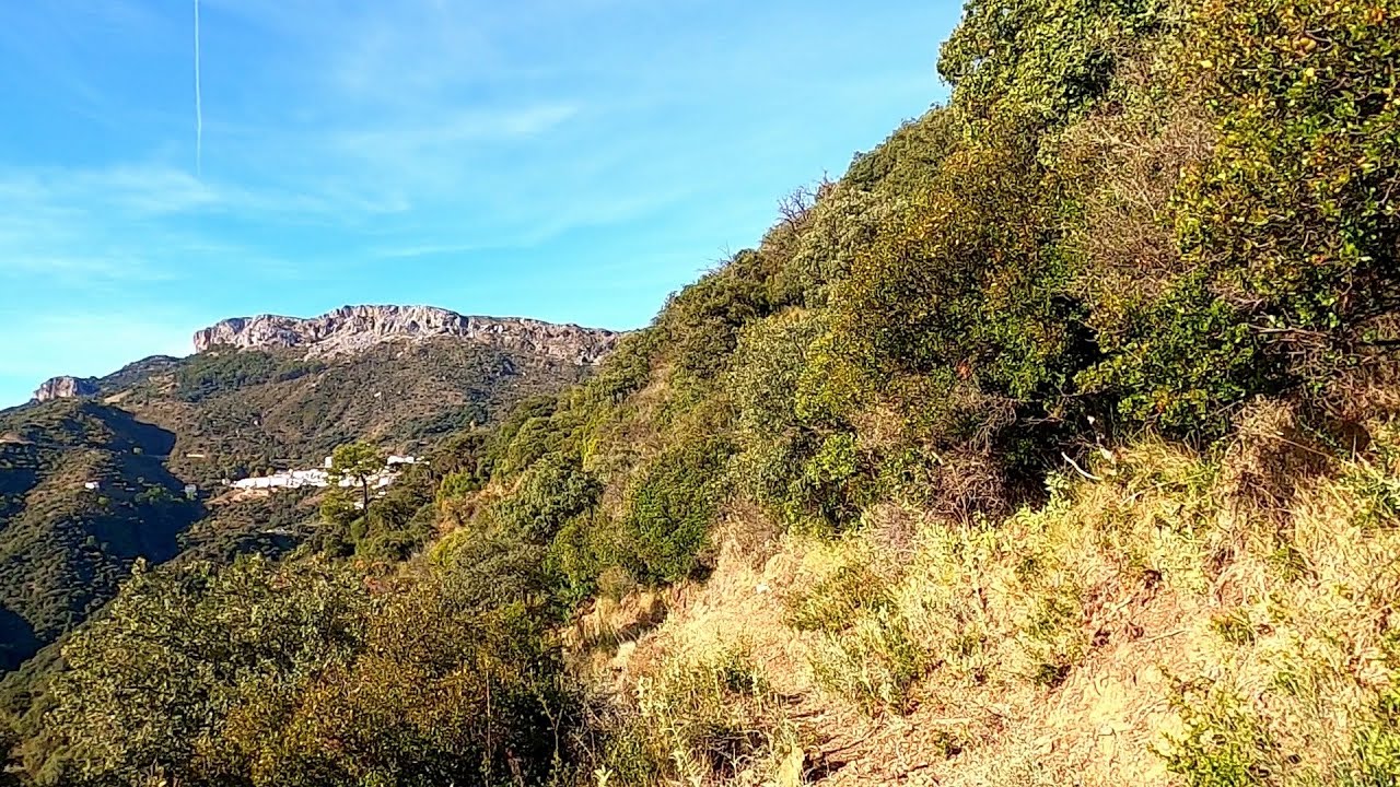 A pleasant trek from Benadalid to Atajate