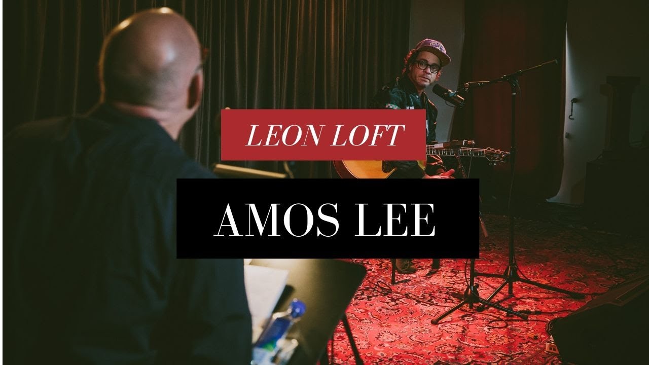 Amos Lee Performs Live at the Leon Loft for Acoustic Caf&eacute;