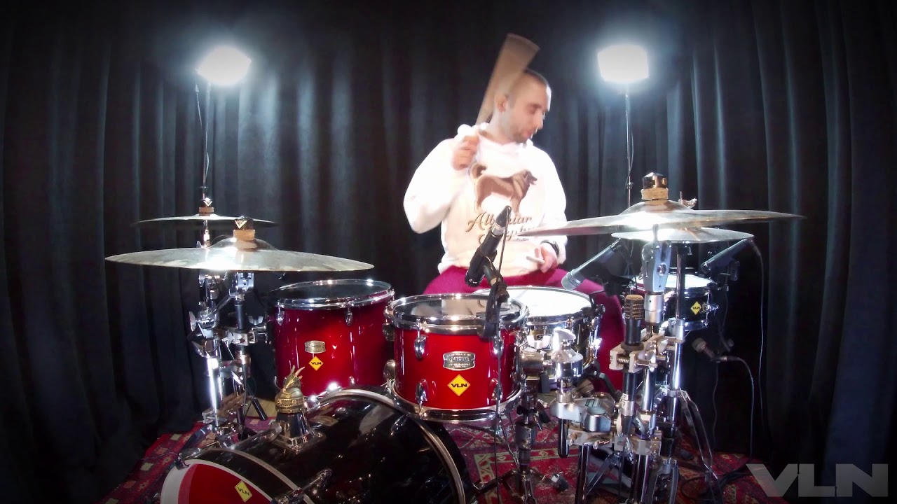Michael Jackson - Liberian Girl VLNonDrums