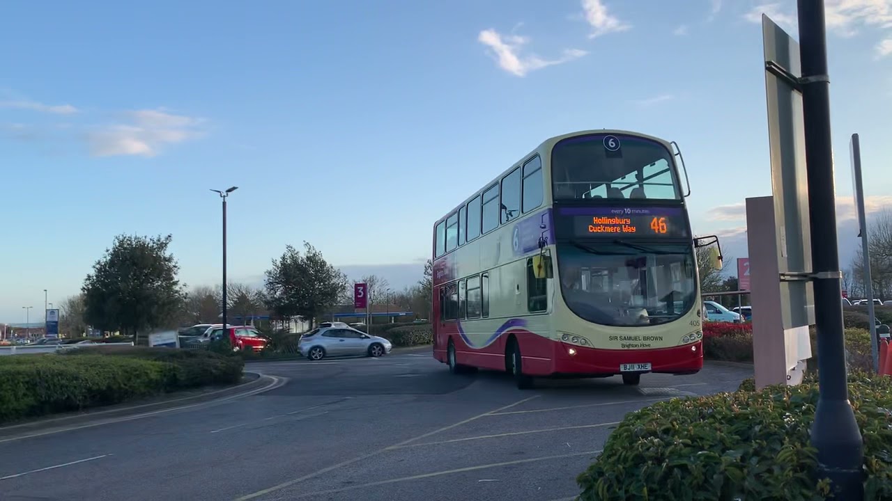 BRIGHTON & HOVE BUS ROUTE 46 ARRIVING INTO HOLMBUSH CENTRE