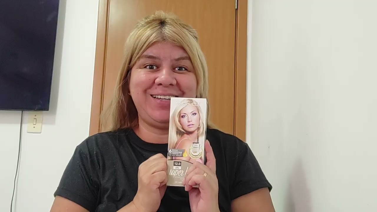 COMPREI A TINTA, UMA NOVA COR... FAZENDO EXPERIÊNCIAS COM OS TONS DE LOIROS.