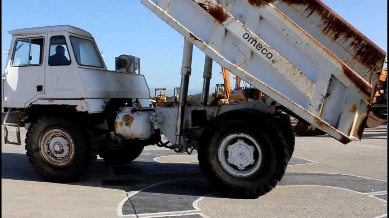 Perlini DP 255 rigid Dump truck.MOV