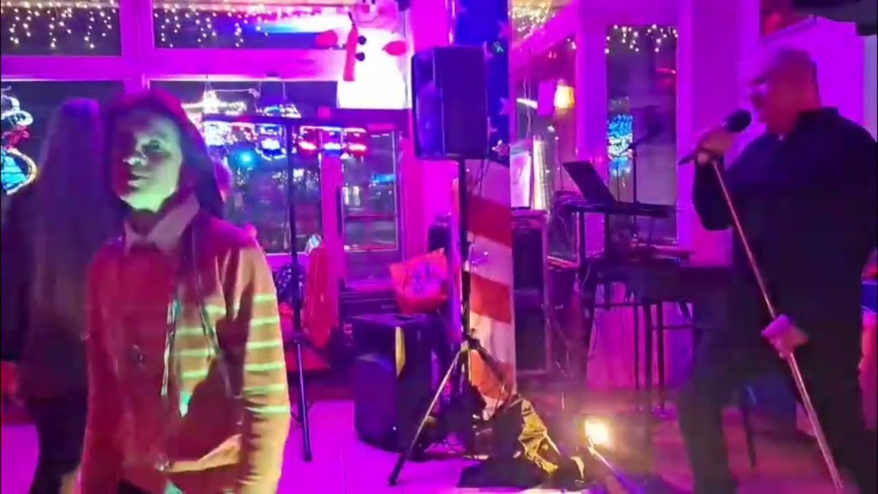 Smoke on the Water - Live Cover   Chris Vincent Berlin Performer