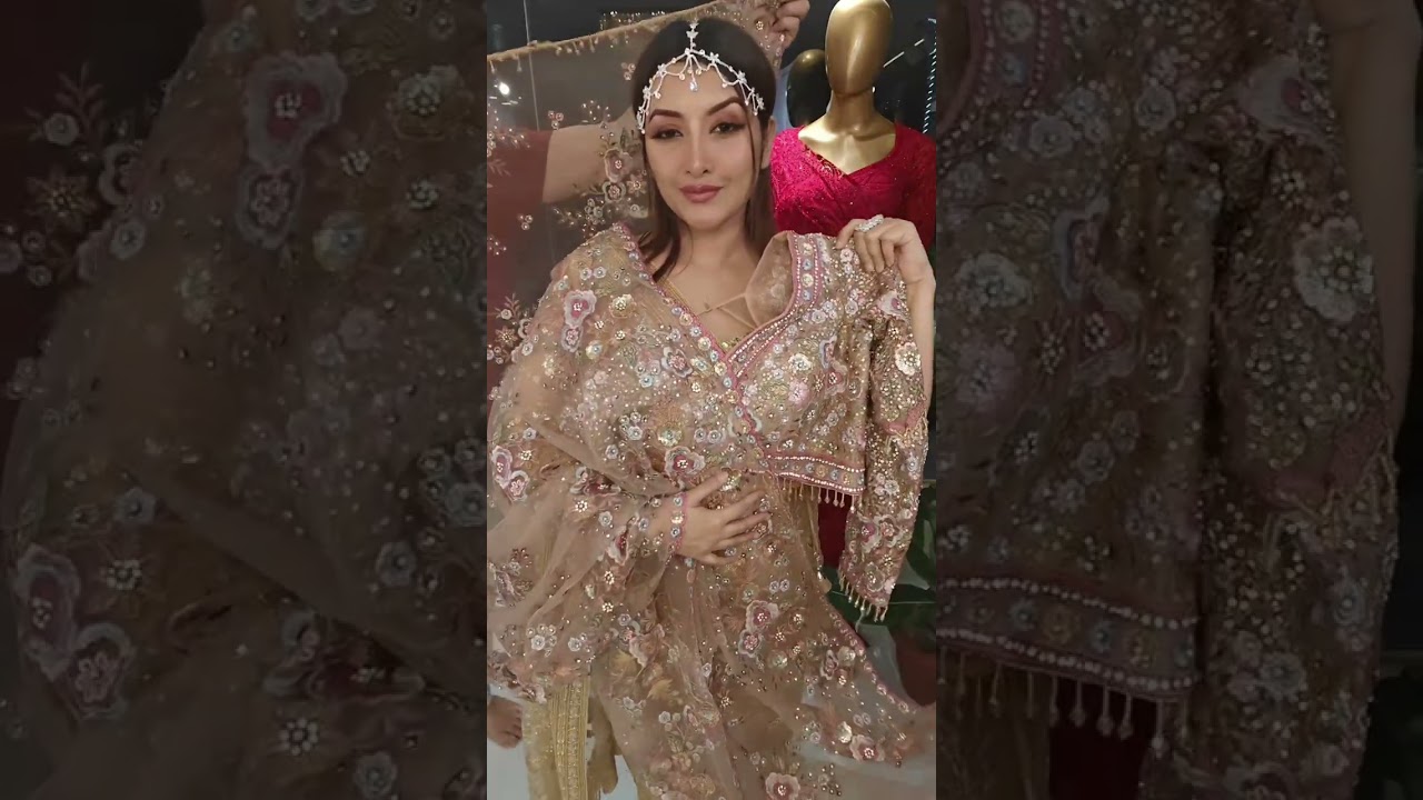 Booking Number : 8100246867 // Exclusive Partywear saree // LABEL PRIYANKA ROY KARMAKAR #saree 