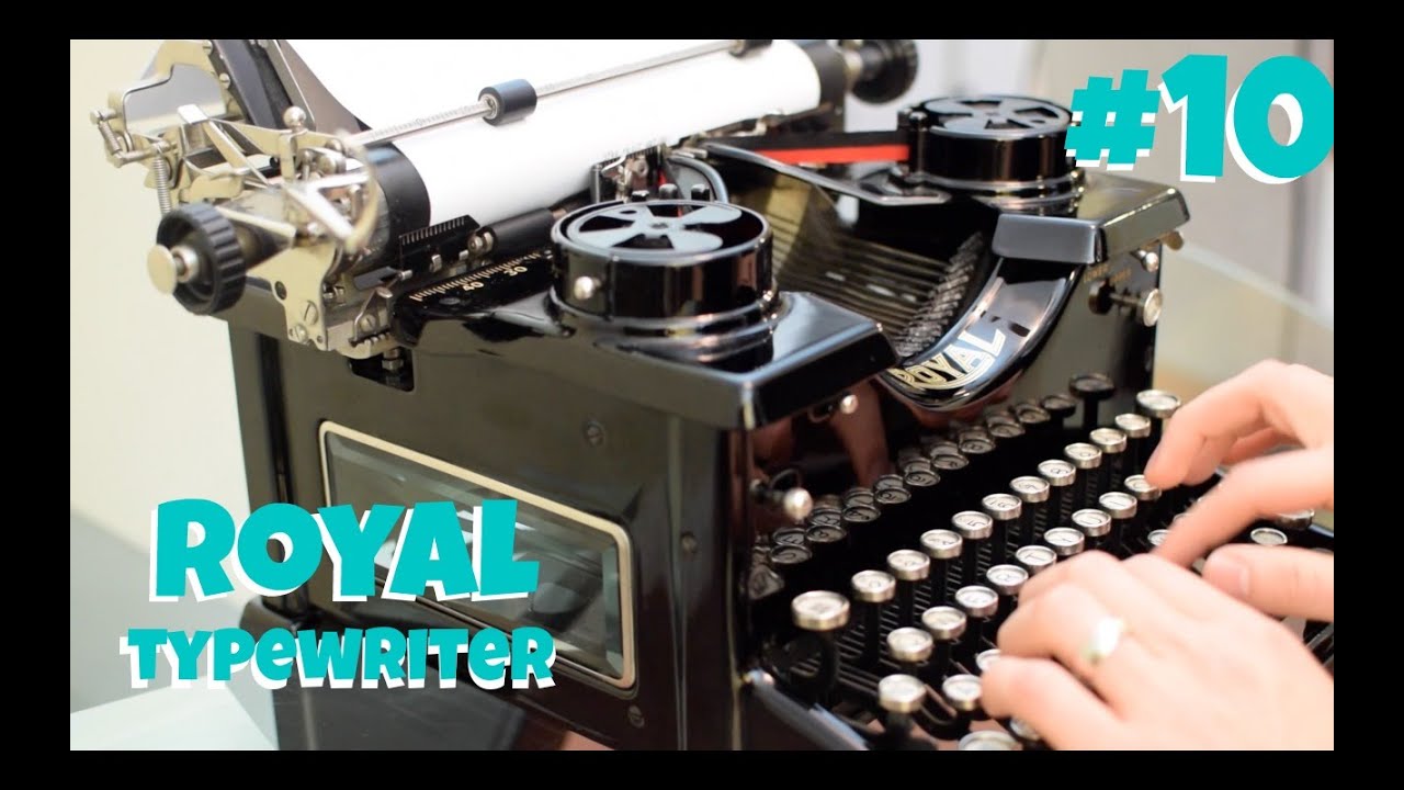 1923 Royal 10 Typewriter