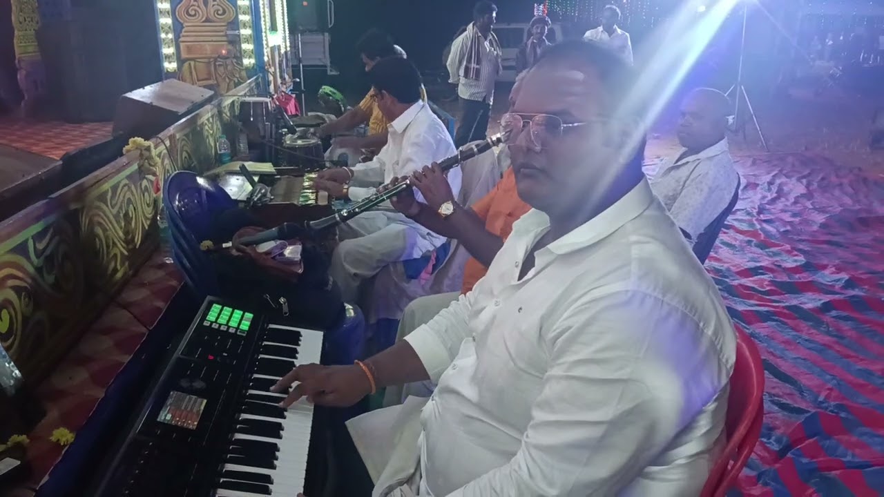 Playing harmonium master B R ಶಂಕರ್ ಬ್ಯಾಲಹಳ್ಳಿ ಗೇಟ್ ###music 