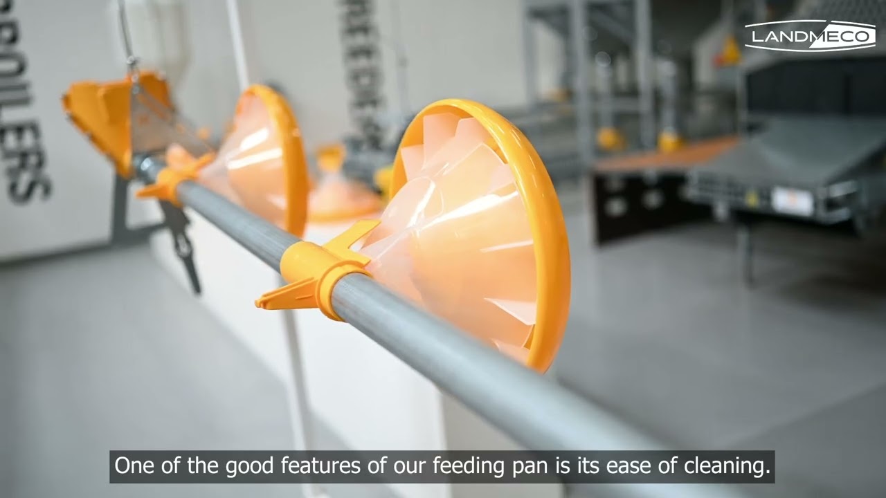 Pan Feeding Kick-off 330: With unique features designed for optimal chick growth and barn efficiency