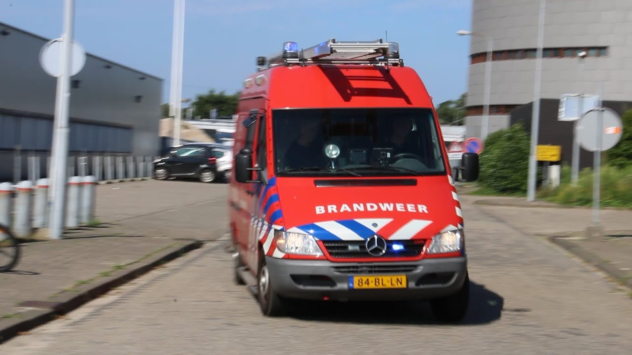 Brandweer en Politie 's Hertogenbosch met spoed naar verschillende meldingen!