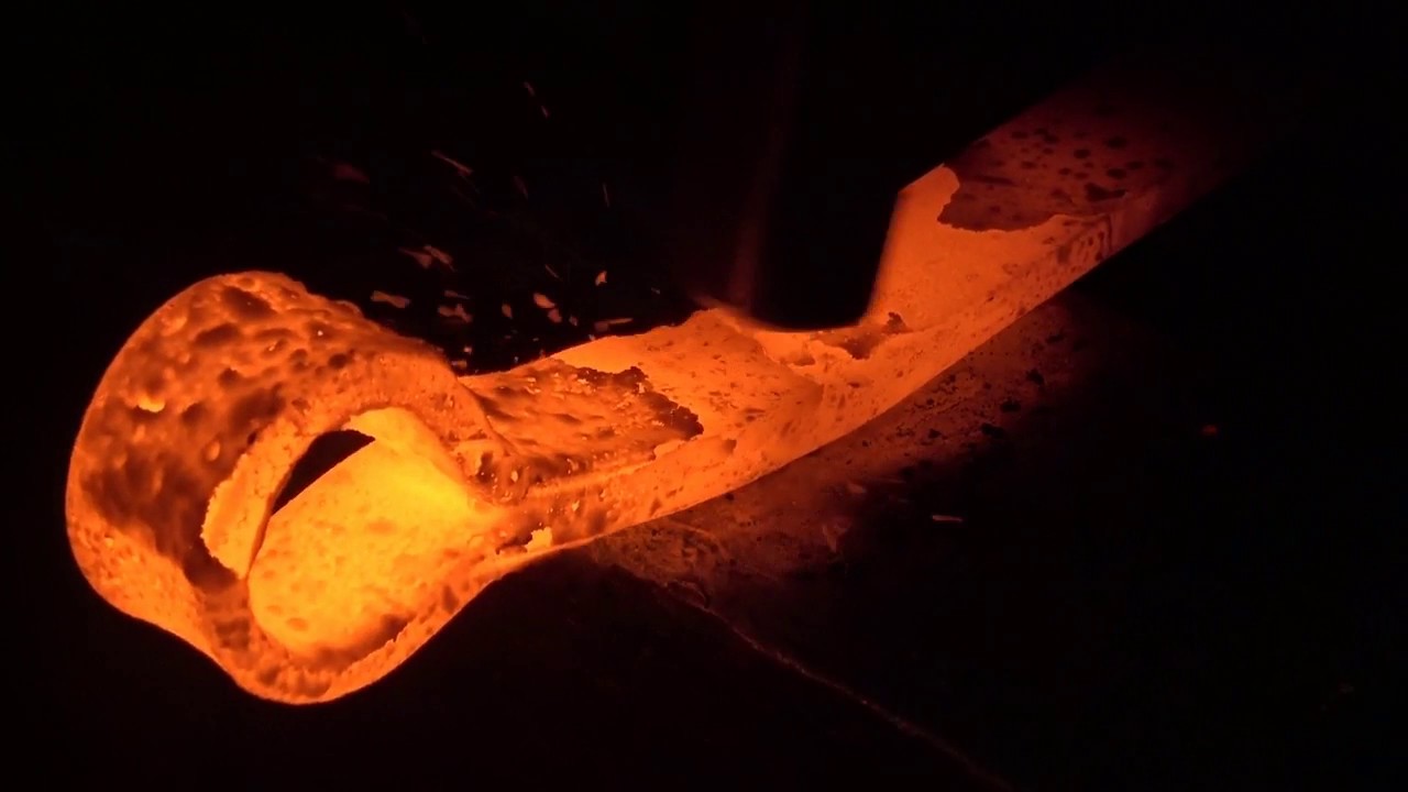 Forging a froe with John Switzer, Black Bear Forge