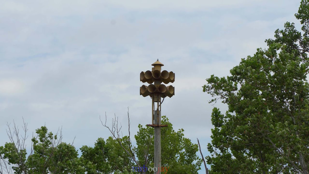 Federal Signal 3t22 Test in Alert. Oldham County Kentucky 6-9-2020 - 4K