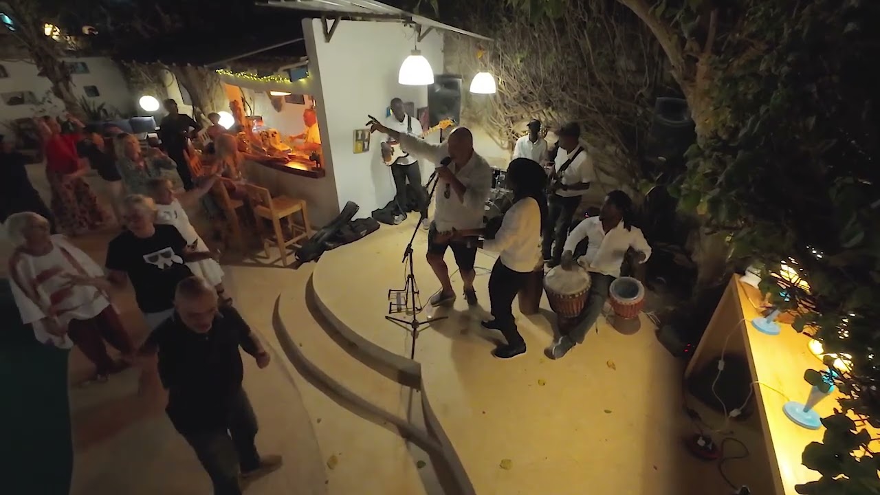 030-Noa feat Daniel