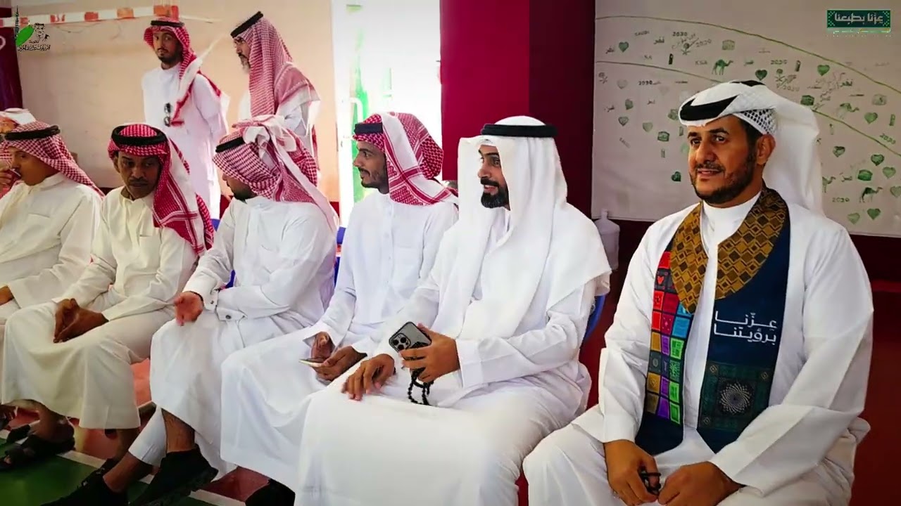 حفل مدرسة الأمير نايف بن عبدالعزيز الثانوية باليوم الوطني 95( عزنا بطبعنا )