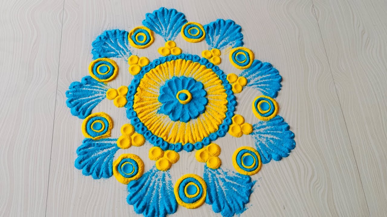 Easy and attractive rangoli for any occasion 😍. #youtubevideo #rangolidesigns #indianart #rangoli