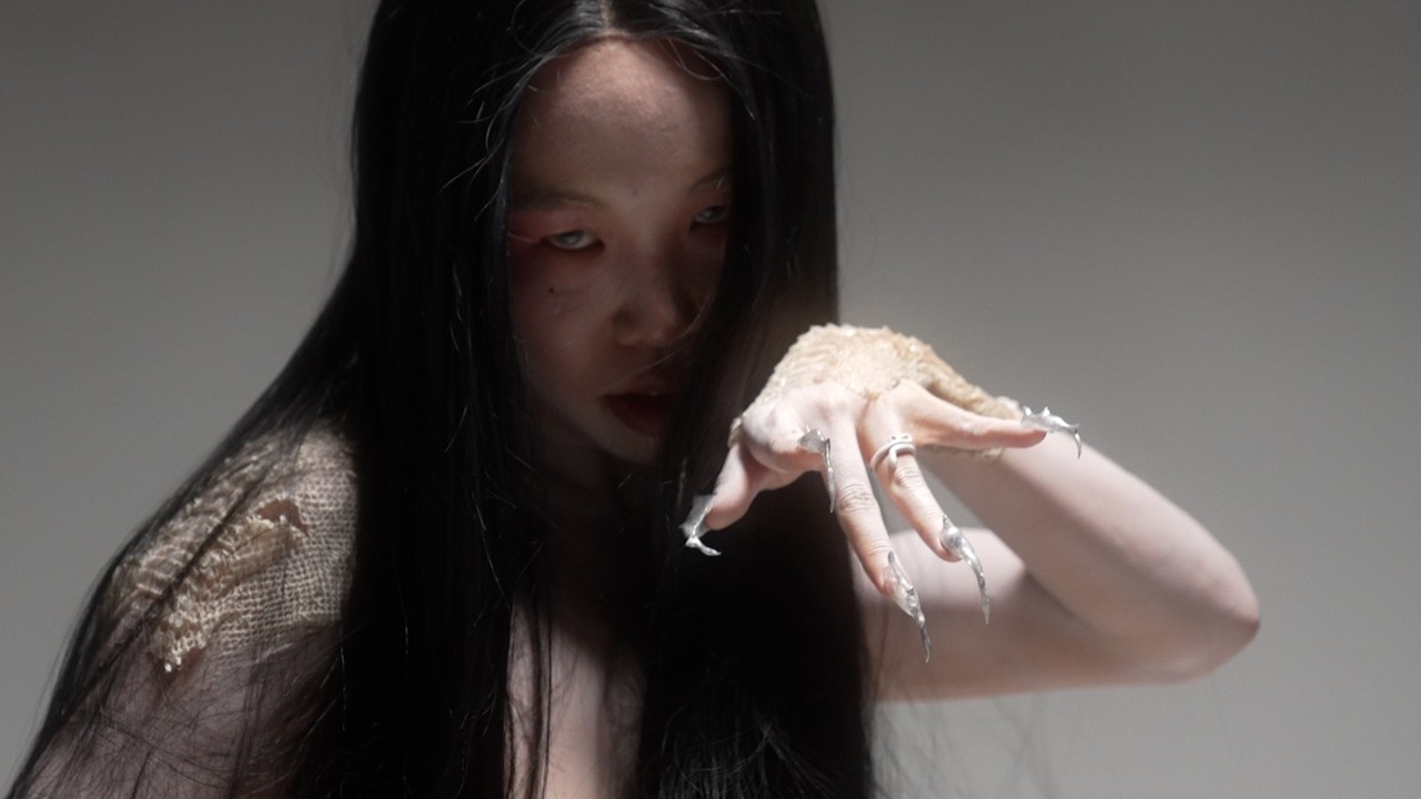VORA, the White Snake - Performance Video