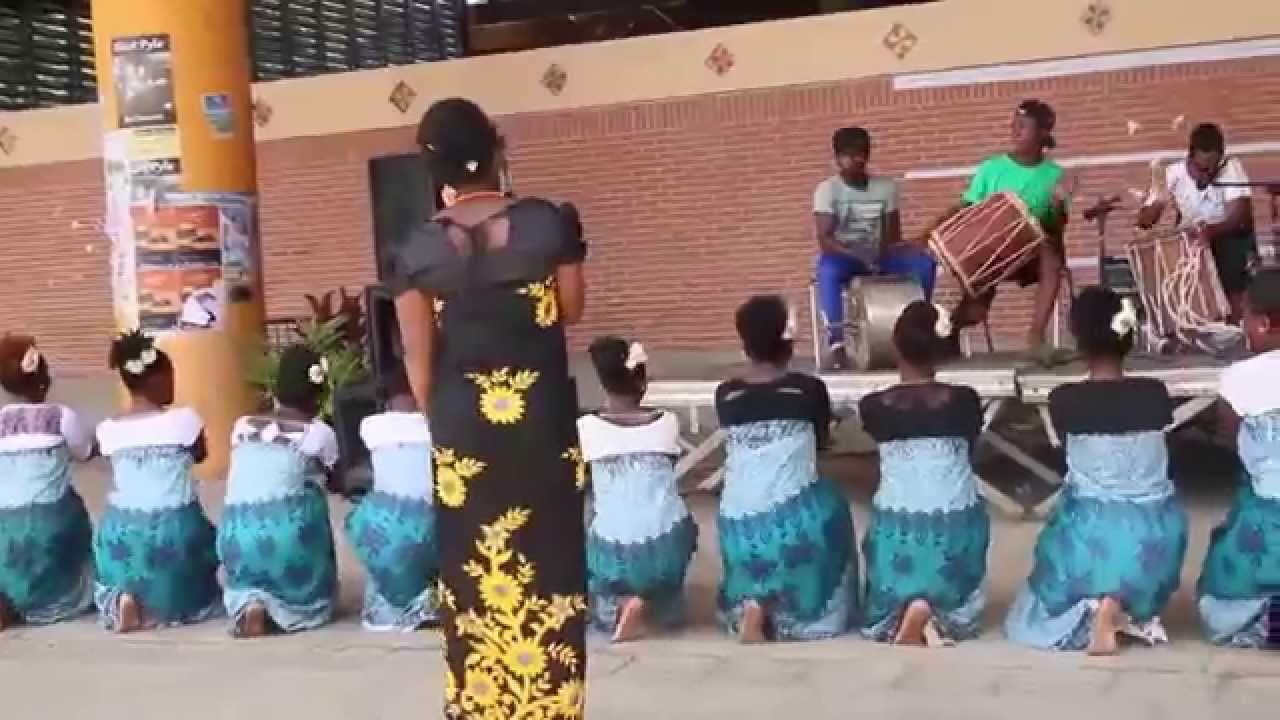 danse traditionnelle  mahoraise ancienne