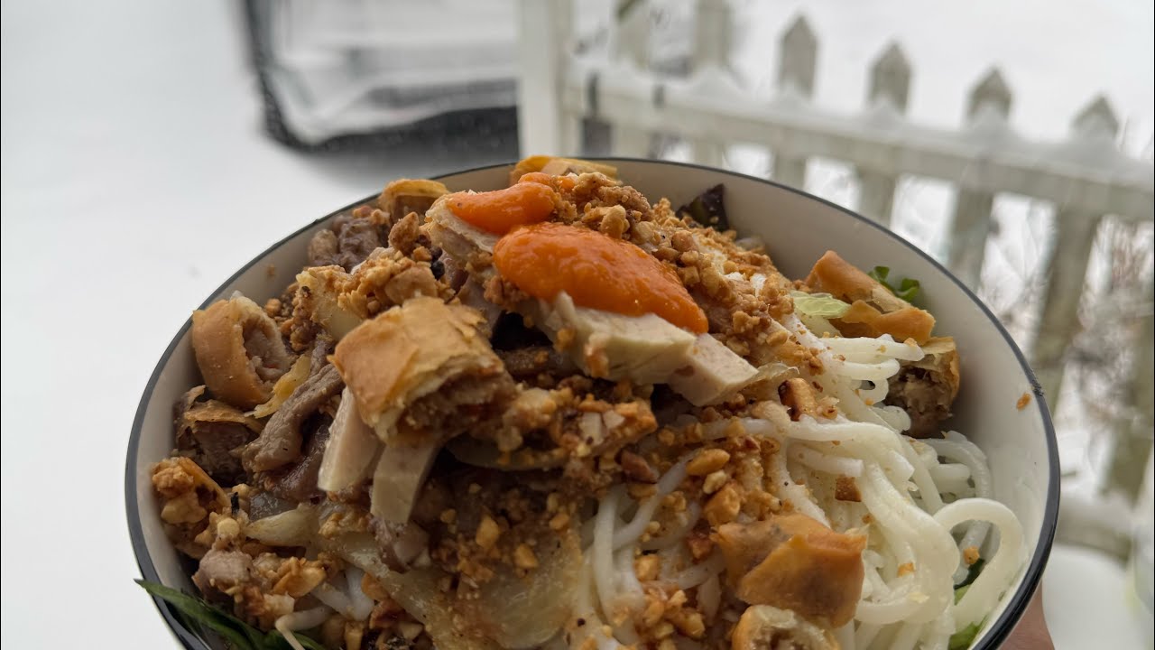 បាញ់សុងរស់ជាតិថ្មីញុំាក្រោមតំណន់ទឹកកក #កូនខ្មែរនៅអាមេរិច  #snow  #cooking  #foryou 