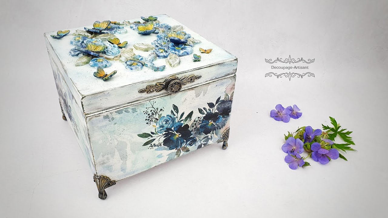 Decoupage # Casket flowers and butterflies  #itdcollection   #pentartofficial #pentart  # DIY ...
