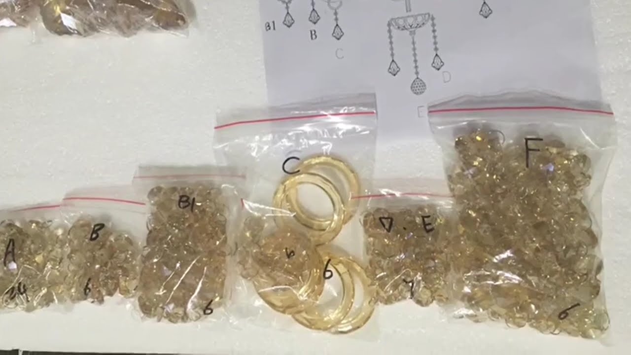 Guide d'assemblage étape par étape d'un lustre en cristal