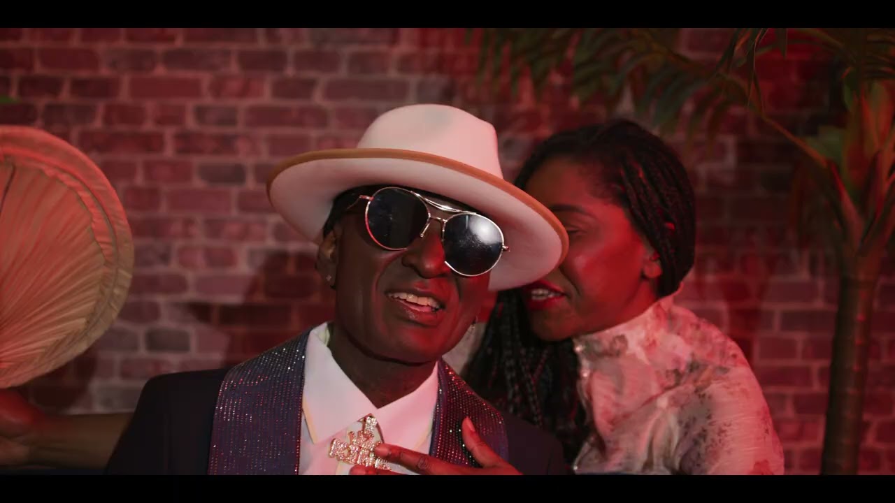 Stephane Manga Kool Bass - Ida (Clip officiel)