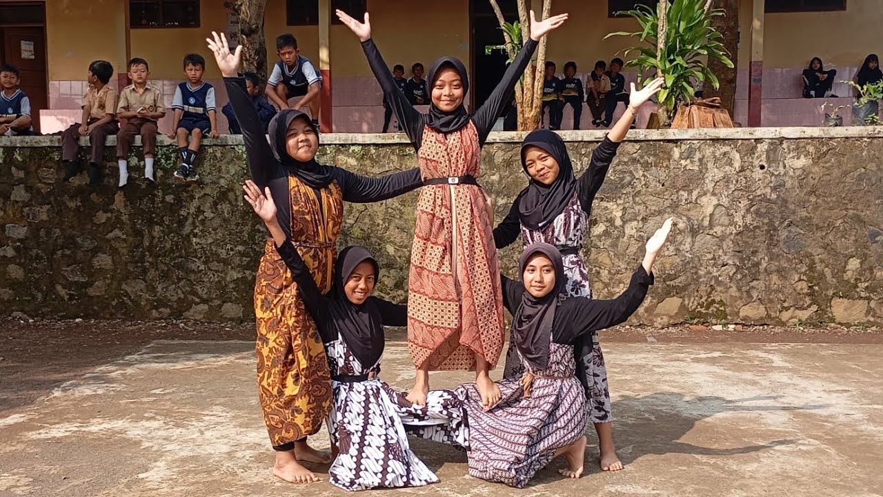 TARI KEMBANG DESA ( Ujian Praktik Seni Tari Kelompok 6 Kelas 6 Tahun Ajaran 2024/2025)