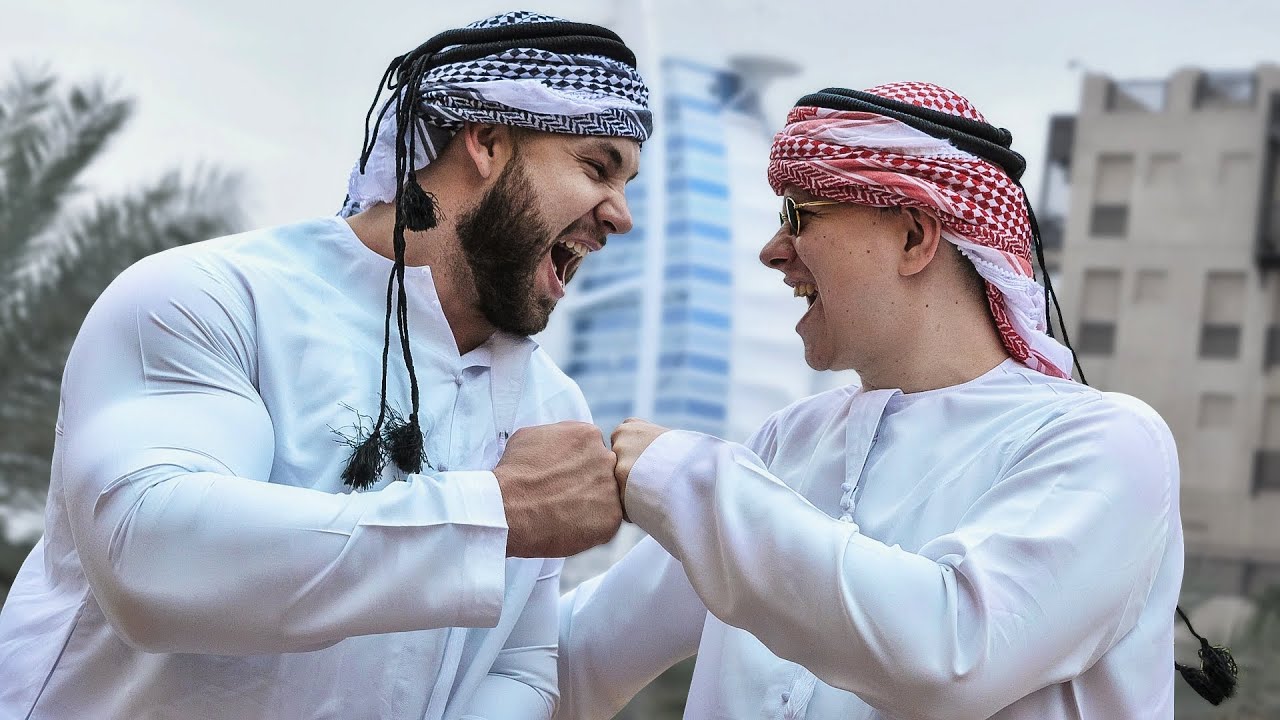 Dovolen&aacute; s Nerdem / V&iacute;tejte v Dubaji