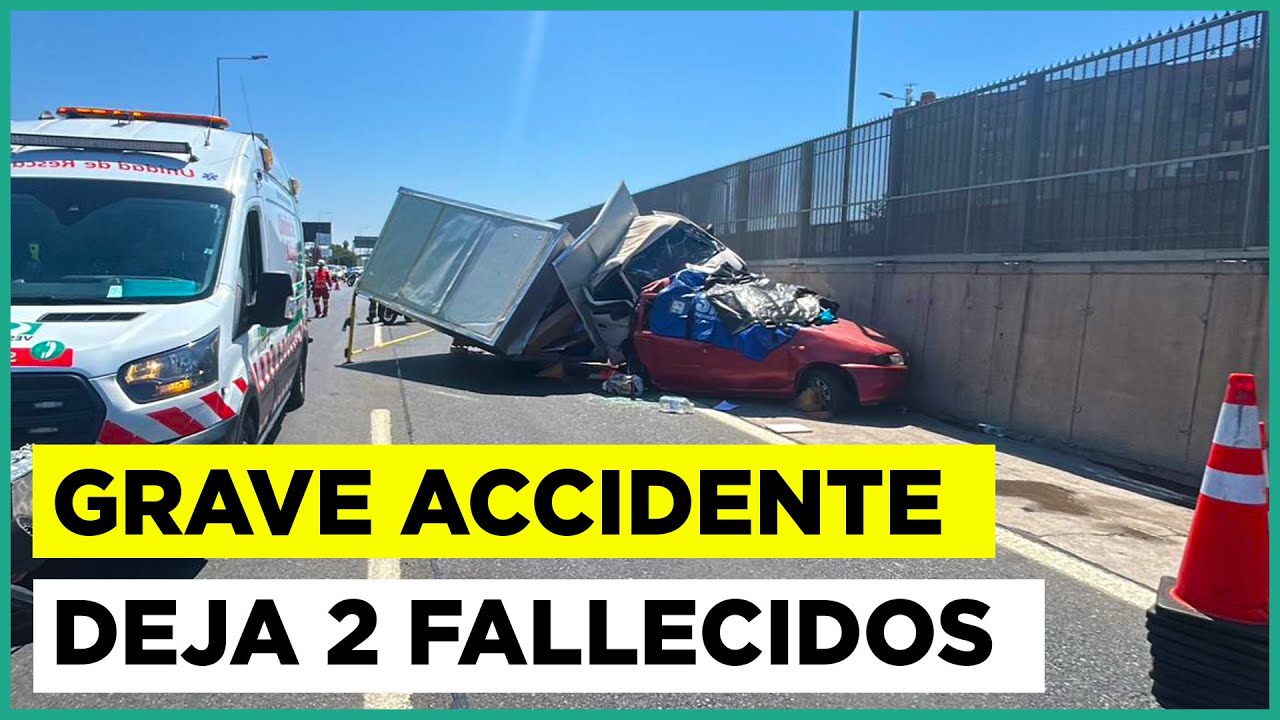 Auto habr&iacute;a retrocedido en carretera: Accidente entre cami&oacute;n y vehiculo menor deja 2 fallecidos