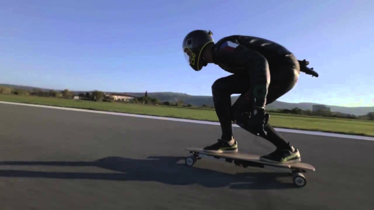 Fastest speed on an electric skateboard   Guinness World Records